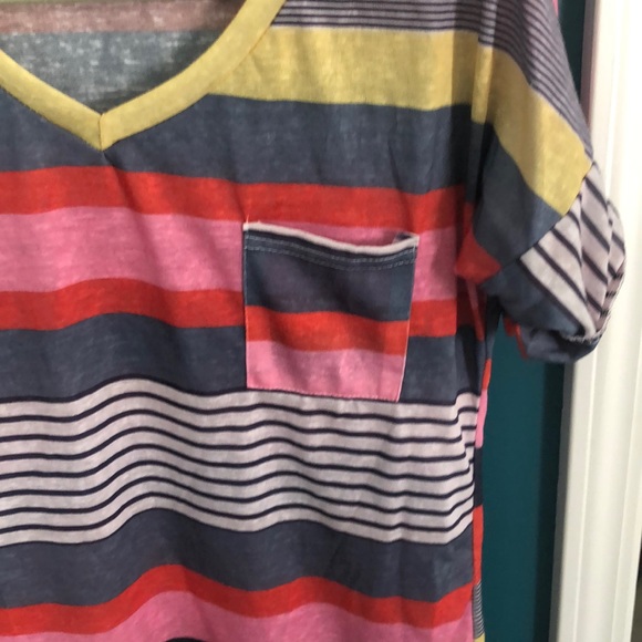 Striped tee shirt. Size xxl. NWOT - Picture 3 of 4